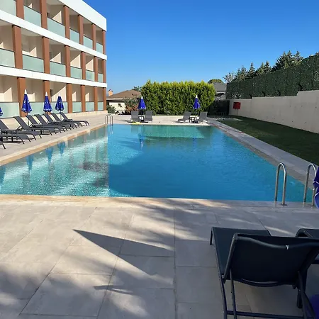 Express Manisa-west By Ihg 4* マニサ