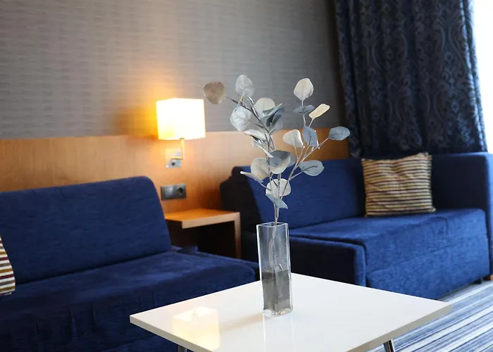 Express Manisa-west By Ihg Hotel 4*