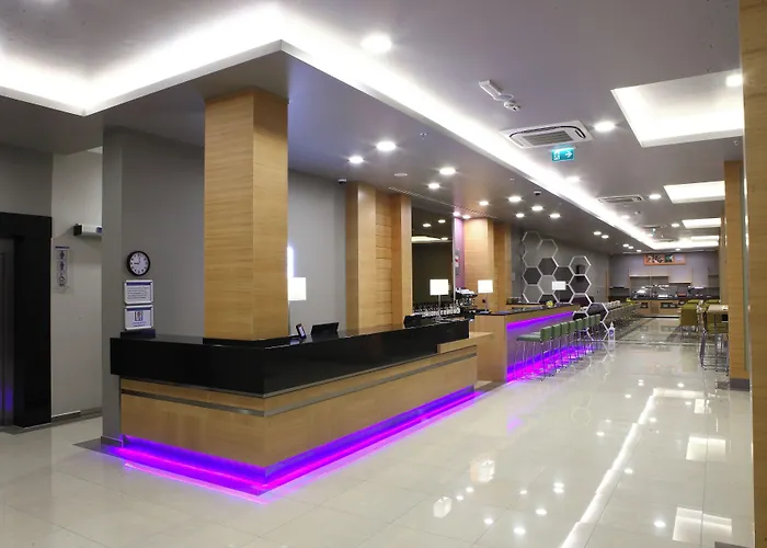 Express Manisa-west By Ihg Hotel 4*