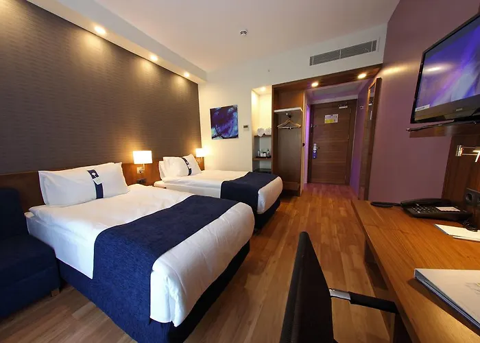 Hotel Express Manisa-west By Ihg 4*