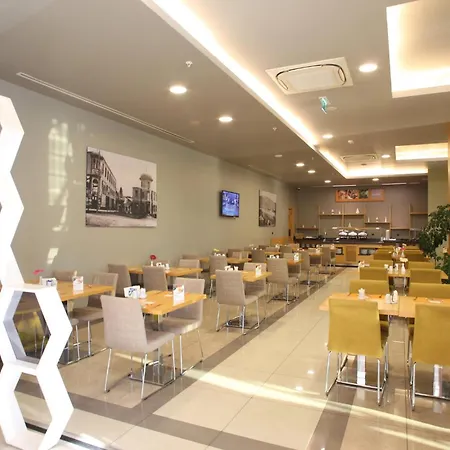 马尼萨西智选假日酒店 酒店 马尼萨
