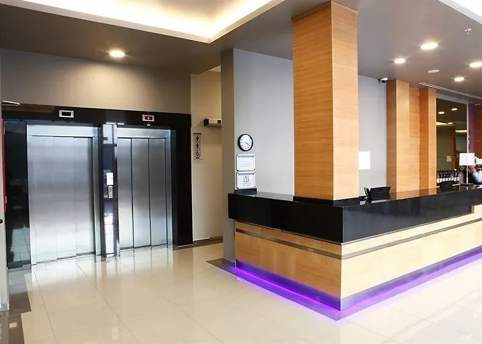 Express Manisa-west By Ihg 4*