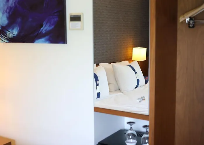 Express Manisa-west By Ihg