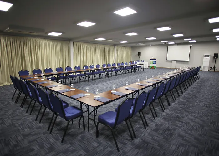 Hotel Express Manisa-west By Ihg 4*