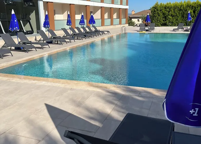 Express Manisa-west By Ihg Hotel 4*